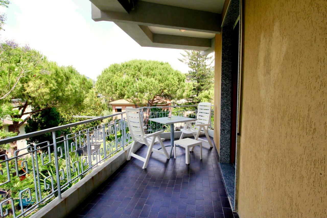 The Green Corner Bordighera Kültér fotó